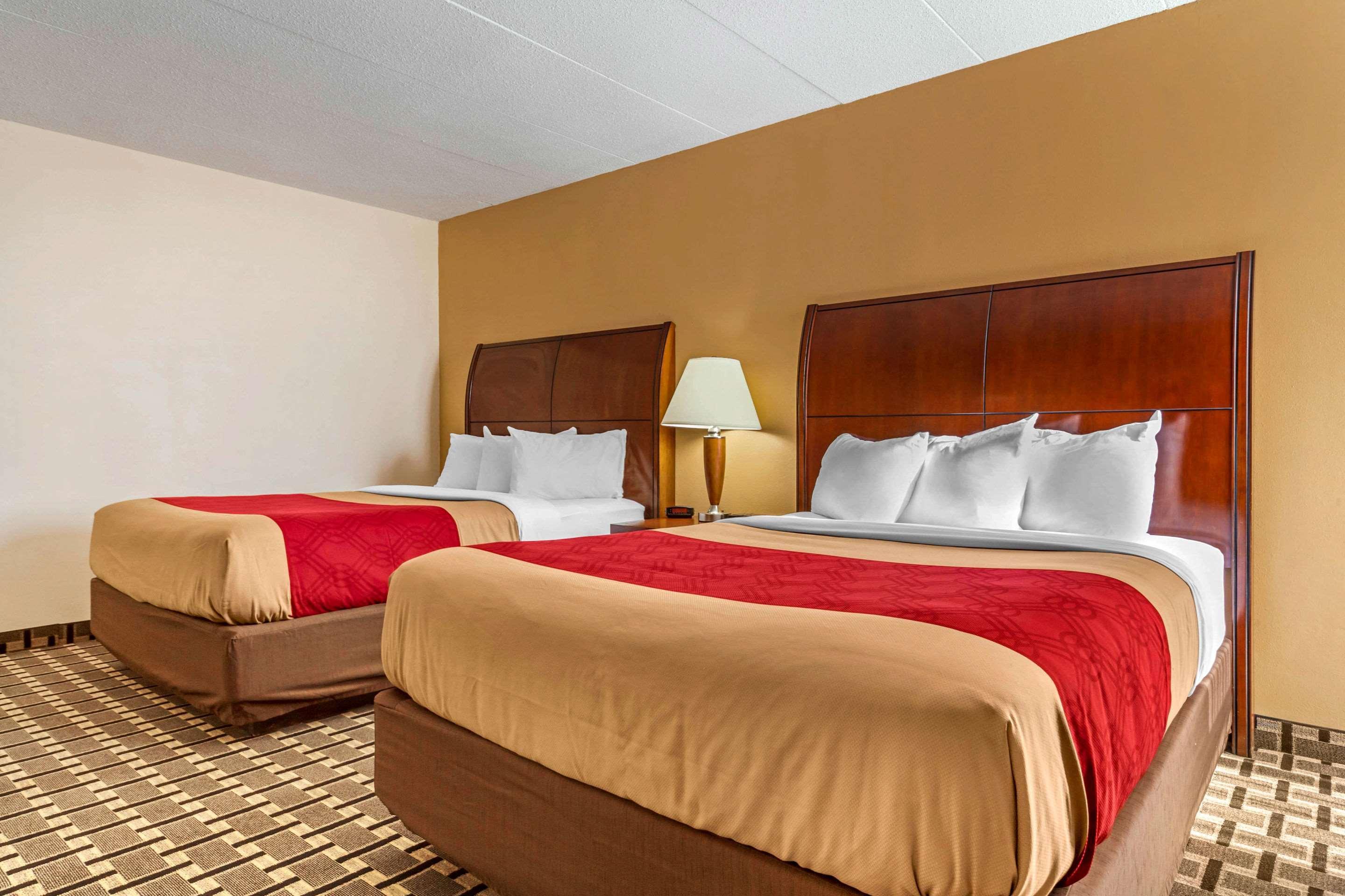 Econo Lodge Inn & Suites Brookings Exteriér fotografie