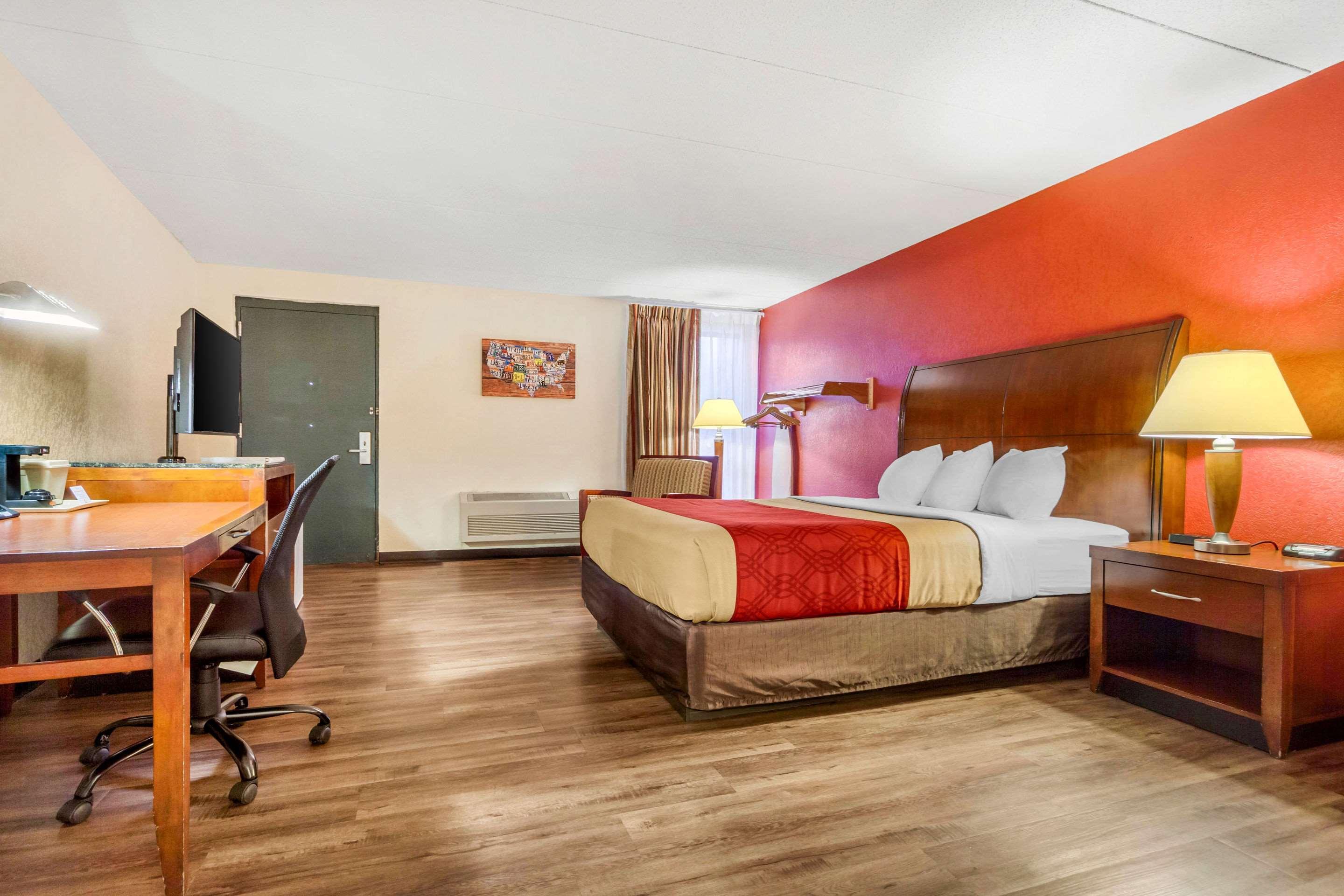 Econo Lodge Inn & Suites Brookings Exteriér fotografie