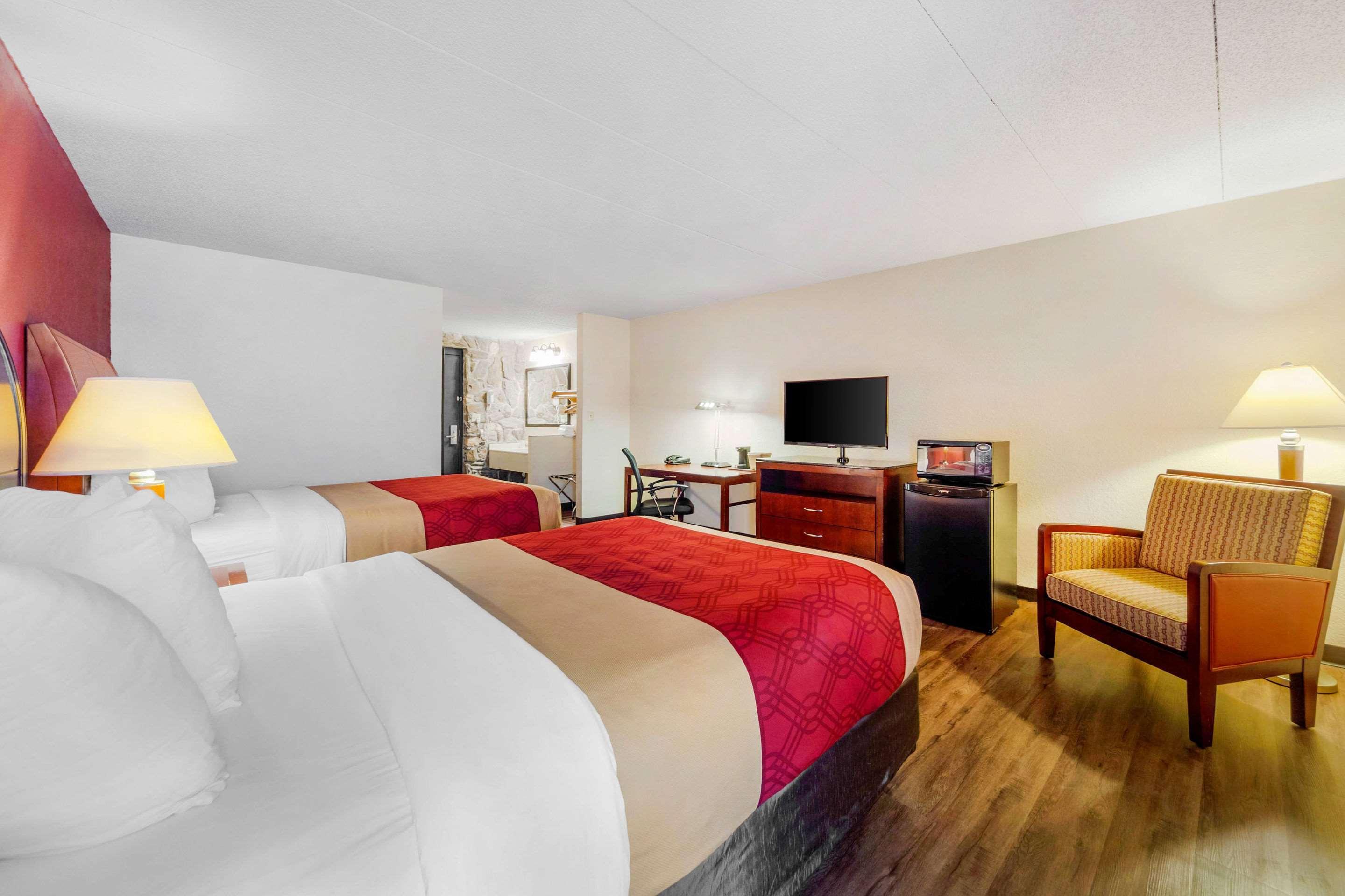 Econo Lodge Inn & Suites Brookings Exteriér fotografie