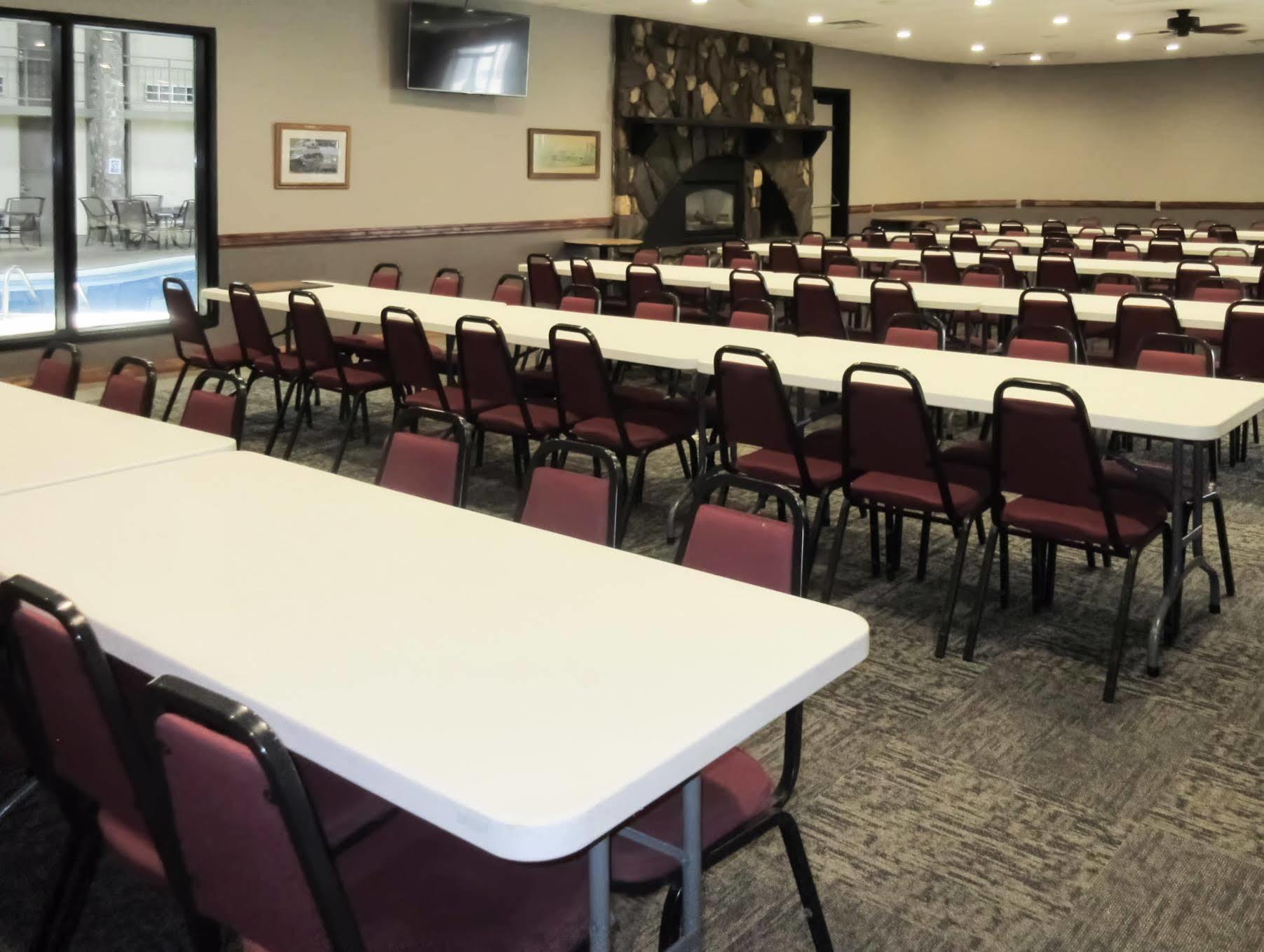 Econo Lodge Inn & Suites Brookings Exteriér fotografie
